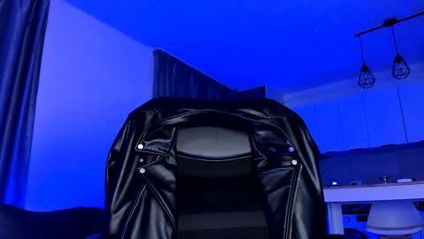 Paris online show from 12-06-24, 11:47