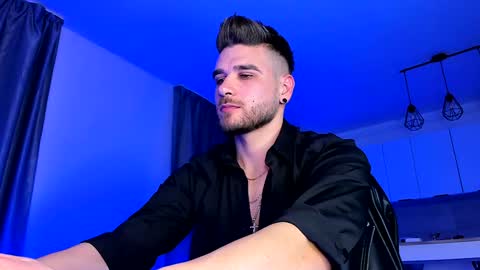 Paris online show from 12-15-24, 07:42