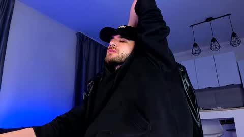 Paris online show from 03-25-26, 09:10