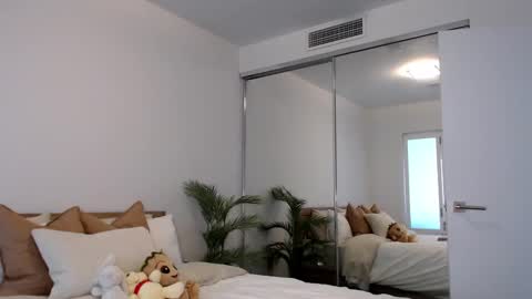 ParisBabyxox online show from 01-27-25, 10:27