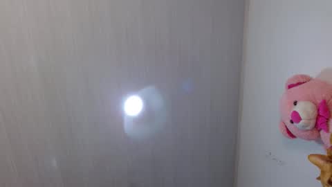 Snapshot of parismoratti chatting on 01-07-25, 11:45 Paris Moratti online show from 01-07-25, 11:45