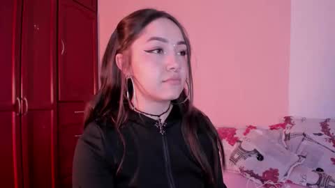 Snapshot of pariss_gold chatting on 09-26-25, 06:17 PARISS online show from 09-26-25, 06:17