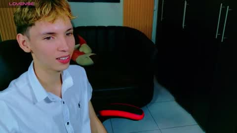 Snapshot of park_jimin1 chatting on 11-23-25, 03:12 park_jimin1 online show from 11-23-25, 03:12