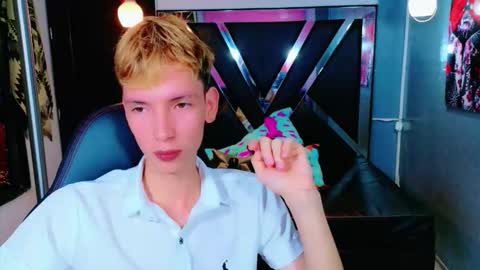 Snapshot of park_jimin1 chatting on 11-30-25, 02:54 park_jimin1 online show from 11-30-25, 02:54