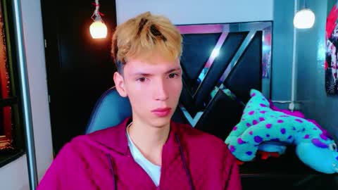 Snapshot of park_jimin1 chatting on 12-05-25, 12:14 park_jimin1 online show from 12-05-25, 12:14