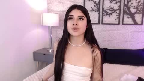 Snapshot of parker_leex chatting on 12-17-25, 01:11 parker_leex online show from 12-17-25, 01:11