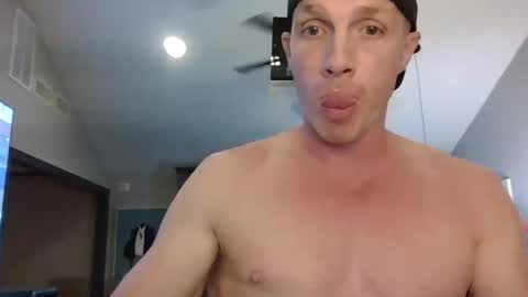 Snapshot of parkerflexes chatting on 11-24-25, 04:34 Parker online show from 11-24-25, 04:34