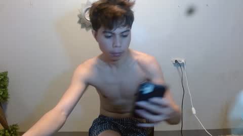 Snapshot of parkseo_yeon chatting on 01-16-26, 08:40 HENRY online show from 01-16-26, 08:40