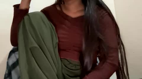 Snapshot of parneetu_642 chatting on 02-02-26, 06:01 parneetu_642 online show from 02-02-26, 06:01