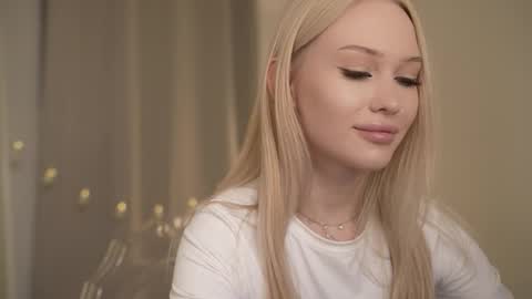 Snapshot of party_4_u chatting on 11-26-25, 12:50 Sofi online show from 11-26-25, 12:50