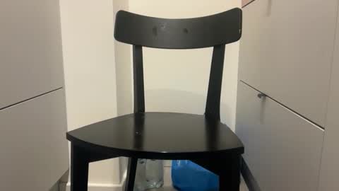 Snapshot of pas43 chatting on 11-28-25, 10:12 pas43 online show from 11-28-25, 10:12