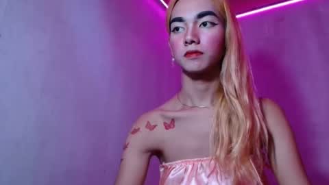 Snapshot of pasadiria chatting on 04-19-26, 10:58 pasadiria online show from 04-19-26, 10:58