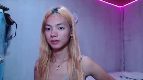 Snapshot of pasadiria chatting on 04-25-26, 01:19 pasadiria online show from 04-25-26, 01:19