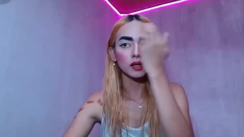 Snapshot of pasadiria chatting on 04-26-26, 05:49 pasadiria online show from 04-26-26, 05:49