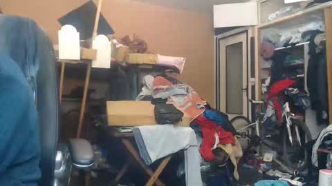 pascal88881 online show from 12-11-24, 05:00