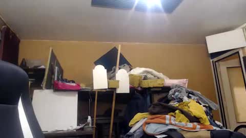 pascal88881 online show from 12-15-24, 02:05