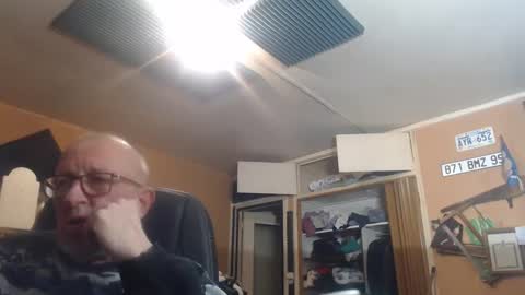 pascal88881 online show from 12-29-24, 10:57