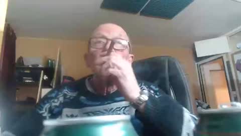 pascal88881 online show from 12-31-24, 06:57