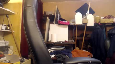 pascal88881 online show from 01-01-25, 06:16