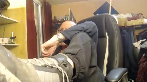 pascal88881 online show from 01-07-25, 12:20