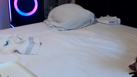 Sexy Prinsesje Celina and my Boyfriend Fred  Follow Passiekoppel on TwitterREAD BIO online show from 03-07-25, 04:55