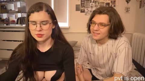 Snapshot of passiondesire_ chatting on 03-27-26, 10:37 Zoe online show from 03-27-26, 10:37