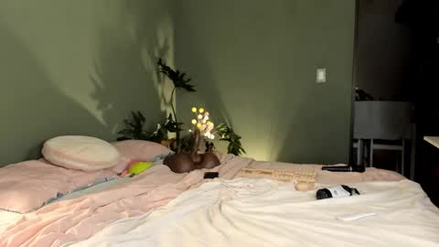 Snapshot of passionlover_ chatting on 02-03-26, 02:53 online show from 02-03-26, 02:53