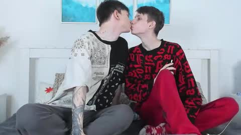 Snapshot of passionprince69 chatting on 02-15-26, 02:03 Alan online show from 02-15-26, 02:03