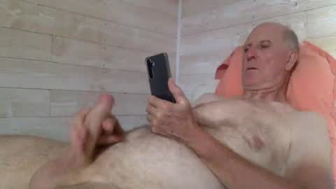 Pati24 online show from 10-19-25, 11:11