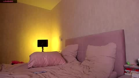 Patricia online show from 03-30-26, 04:52