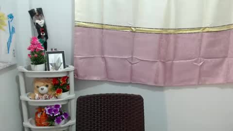 Snapshot of patricia_sexslut chatting on 02-21-25, 07:10 Patricia online show from 02-21-25, 07:10