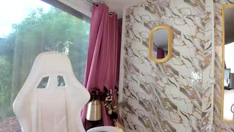 Snapshot of patriciakeys chatting on 09-19-25, 06:37 Patricia online show from 09-19-25, 06:37