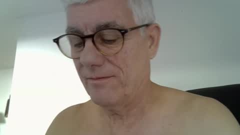 patrick5275 online show from 10-06-25, 08:23