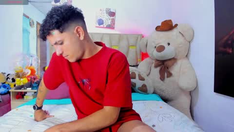 Patrick online show from 04-25-26, 01:52