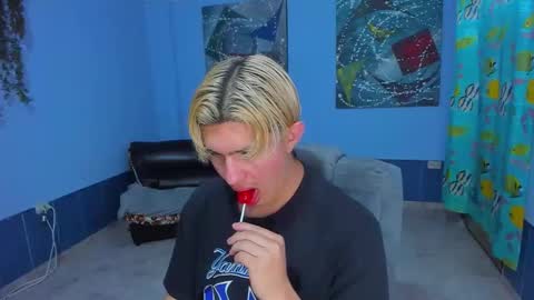 .... online show from 11-09-25, 03:16