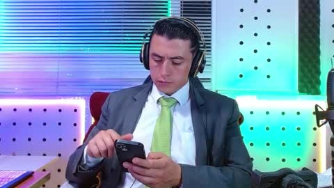 Snapshot of patronsexx chatting on 05-30-26, 05:21 Darko0717 online show from 05-30-26, 05:21