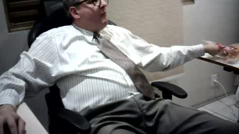 Snapshot of pattrom chatting on 07-15-26, 10:26 Patrom online show from 07-15-26, 10:26