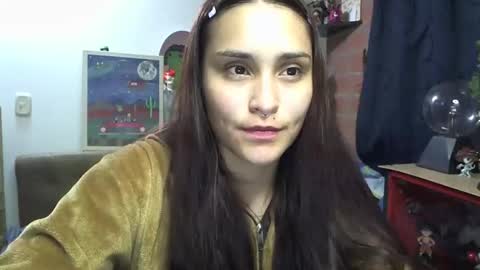 Snapshot of pau_cat chatting on 02-21-26, 05:19 Pau online show from 02-21-26, 05:19