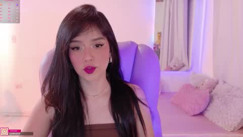 Sofa online show from 11-16-25, 04:40