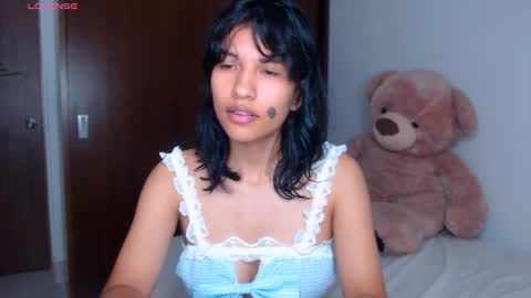 Snapshot of pau_heart_ chatting on 10-26-25, 10:54 pau_heart_ online show from 10-26-25, 10:54