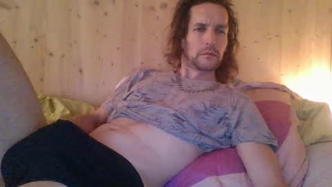 Snapshot of paueriwan chatting on 02-08-25, 11:01 paueriwan online show from 02-08-25, 11:01