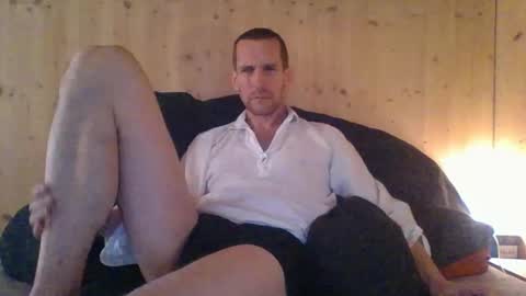 Snapshot of paueriwan chatting on 03-06-25, 10:41 paueriwan online show from 03-06-25, 10:41