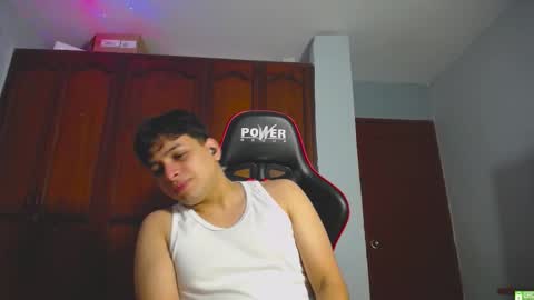 paul_crewe online show from 12-18-25, 01:11