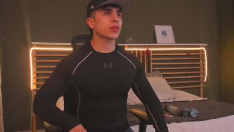 Snapshot of paul_evanss chatting on 01-22-25, 12:38 Paul online show from 01-22-25, 12:38
