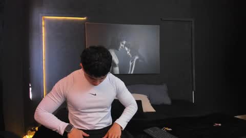 Snapshot of paul_evanss chatting on 02-03-25, 01:08 Paul online show from 02-03-25, 01:08