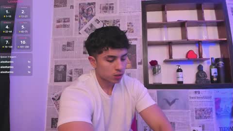 Snapshot of paul_evanss chatting on 02-25-25, 06:42 Paul online show from 02-25-25, 06:42