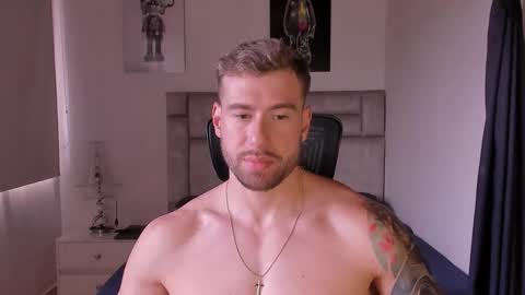 PAUL ROGER online show from 10-18-25, 05:03