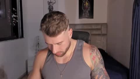 PAUL ROGER online show from 10-28-25, 02:37