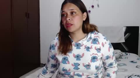 PAULA online show from 11-30-25, 04:16