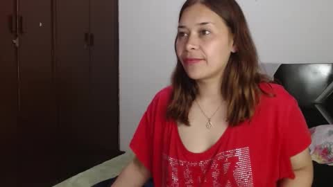 Snapshot of paula_anderson chatting on 02-25-26, 05:50 PAULA online show from 02-25-26, 05:50